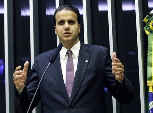 Leia mais sobre o artigo Deputado Federal Lucas Gonzalez solicita ao Ministério da Economia alteração em norma de adicional de periculosidade para motoristas