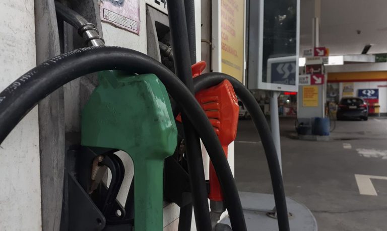 Leia mais sobre o artigo Preço dos combustíveis terá de ser mais transparente, diz secretária