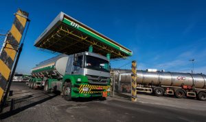Leia mais sobre o artigo Refinaria de Duque de Caxias vai ampliar produção de diesel S-10