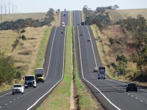 Leia mais sobre o artigo DER-MG publica portaria que estabelece requisitos para uso de rodovias para cargas indivisíveis e obtenção da AET