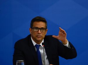 Leia mais sobre o artigo Confiança na economia tem melhorado, diz Campos Neto