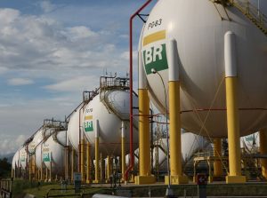 Leia mais sobre o artigo Gasolina e diesel ficam mais baratos nas refinarias