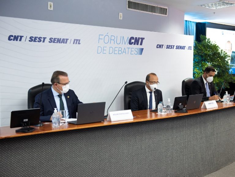 Desafios para o investimento em infraestrutura marcam último dia do Fórum CNT de Debates