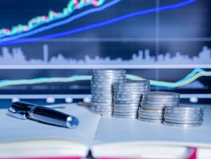 Leia mais sobre o artigo Após resultado do PIB, analistas revisam projeções e já preveem crescimento de até 5,5% da economia este ano