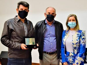 Leia mais sobre o artigo Despoluir concede Selo Cidade Verde para Araraquara