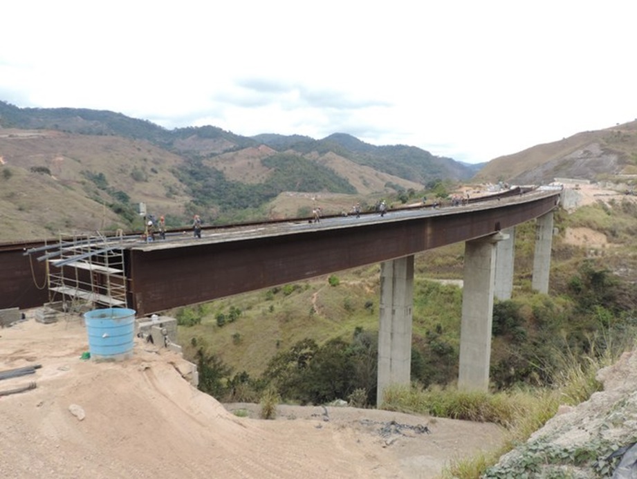 DNIT avança na construção de ponte em obras de duplicação da BR-381/MG