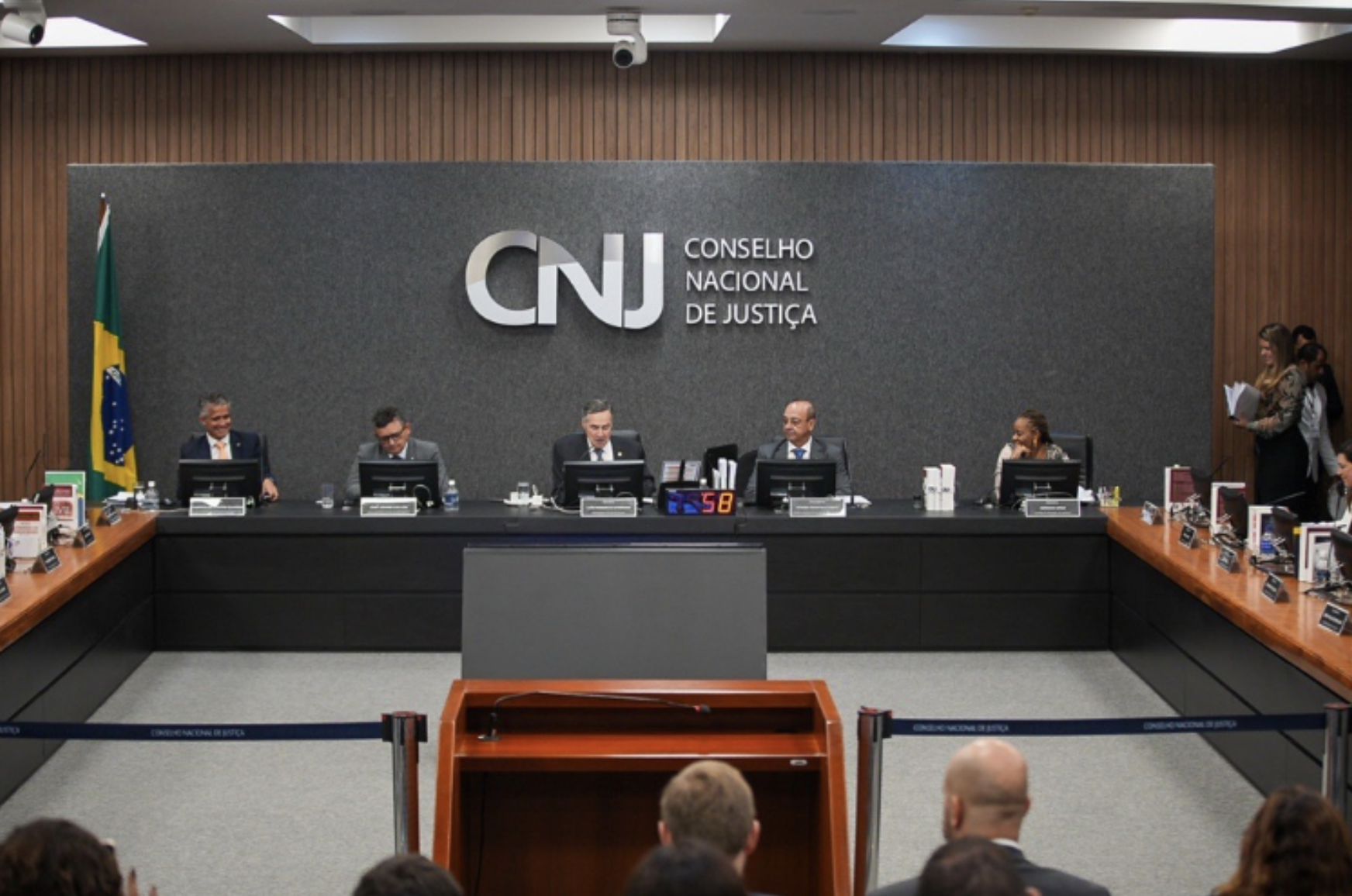 No momento você está vendo SEST SENAT e CNJ firmam parceria para qualificação e inserção profissional de mais de 5 mil jovens em acolhimento institucional