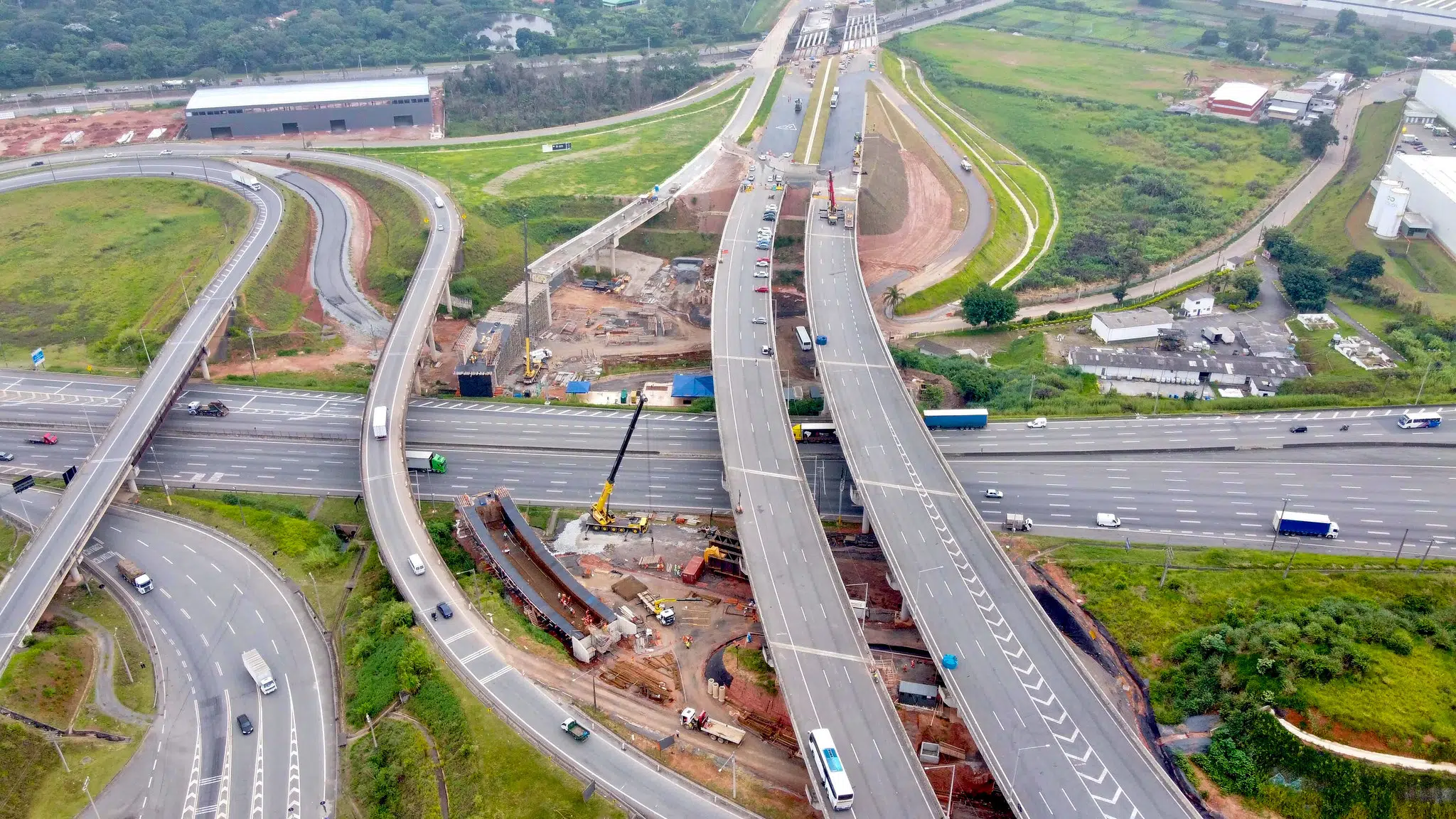 No momento, você está visualizando 11 mil km de rodovias, 24 mil ônibus, 27 aeroportos: entenda o que passa a ser fiscalizado pela Artesp
