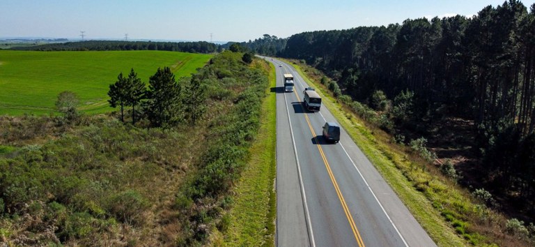 No momento, você está visualizando Crise econômica pode frear investimentos no transporte rodoviário de cargas