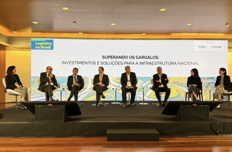 Leia mais sobre o artigo Multimodalidade é caminho para eficiência logística e descarbonização, defende diretor da CNT em evento do Valor Econômico