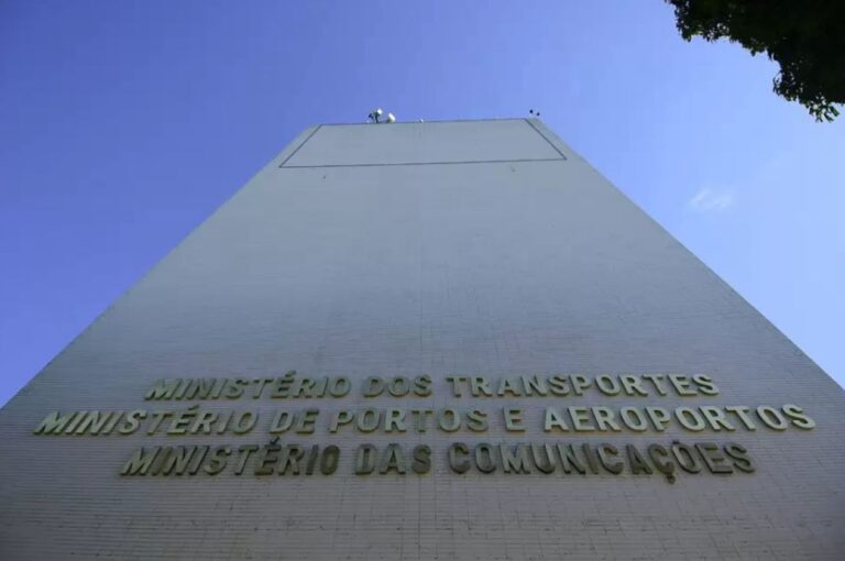 Leia mais sobre o artigo Ministério dos Transportes abre consulta pública sobre reconhecimento de Pontos de Parada e Descanso