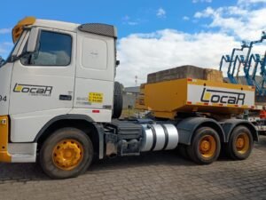 Leia mais sobre o artigo À VENDA: CAVALO MECÂNICO VOLVO FH 540 COM ENGATES 2015 6X4 CMT 200 t km 136.000