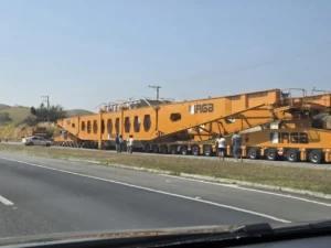 Leia mais sobre o artigo Atenção, motoristas! Segunda mega carreta deixa Guarulhos e vai passar pelo Vale do Paraíba