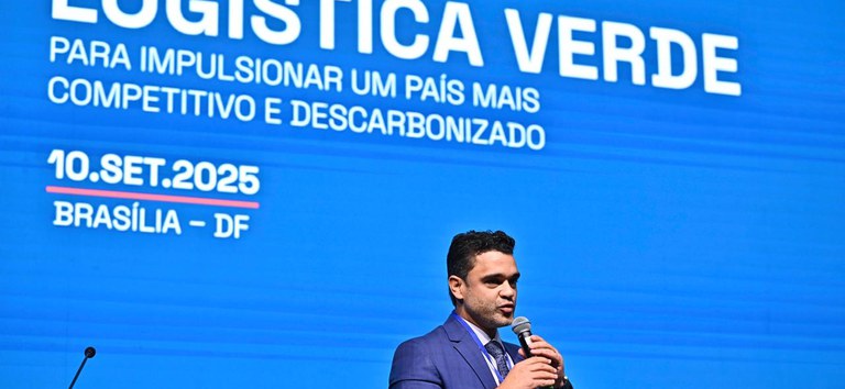 No momento, você está visualizando Logística verde: ANTT defende infraestrutura sustentável como motor de produtividade e desenvolvimento do Brasil