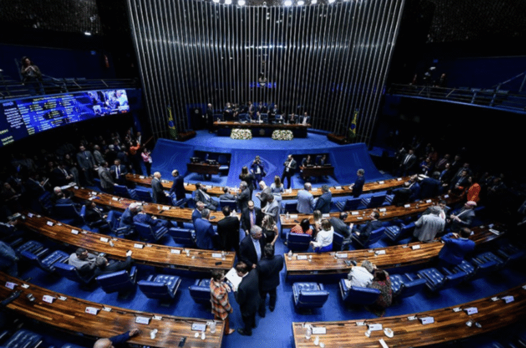 Leia mais sobre o artigo Reforma Tributária: com a aprovação pelo Senado, CNT avalia que projeto avançou