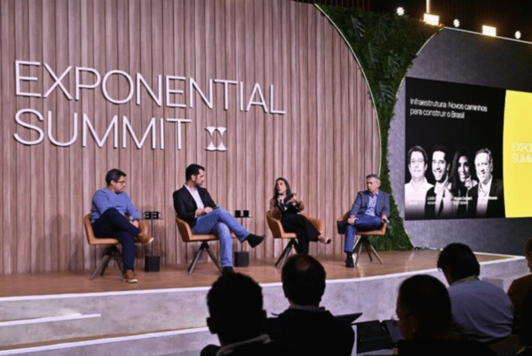 Leia mais sobre o artigo SEST SENAT reforça papel da educação profissional como pilar da infraestrutura nacional no Exponential Summit 2025