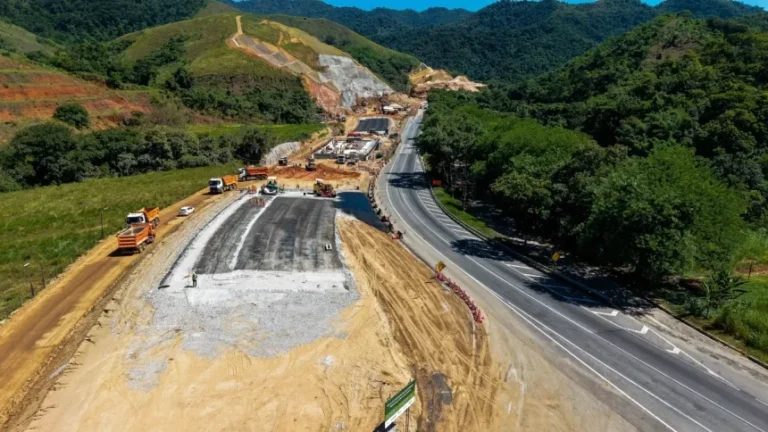 Leia mais sobre o artigo Adeus às curvas: nova Serra das Araras promete fim do trecho mais perigoso