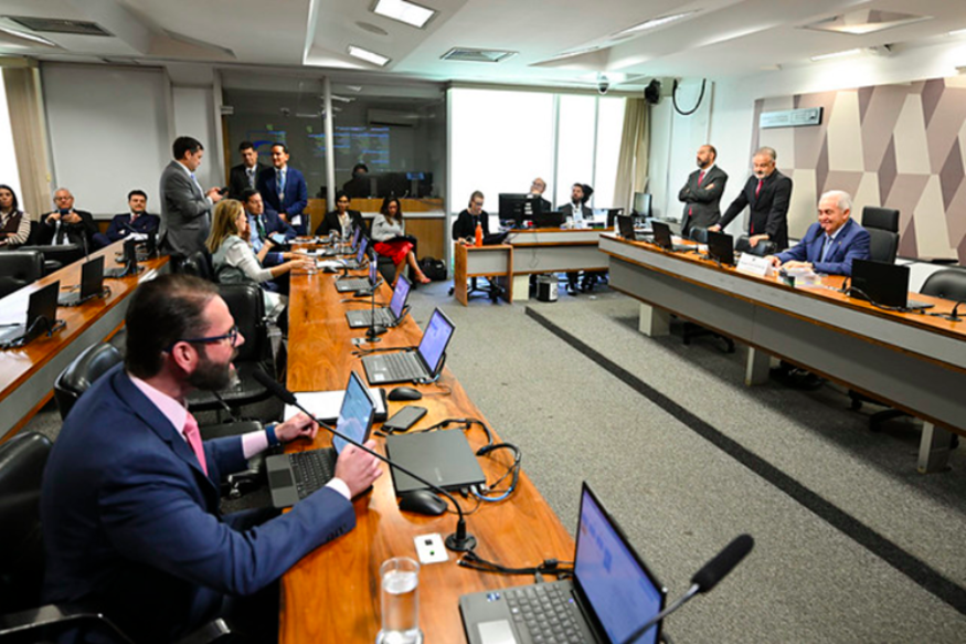 No momento, você está visualizando CNT apresenta contribuições à PEC 22/2025 sobre descanso e fiscalização de motoristas