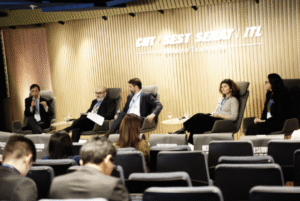 Leia mais sobre o artigo Especialistas discutem políticas e instrumentos para a descarbonização do transporte, durante o 10º Fórum CNT de Debates