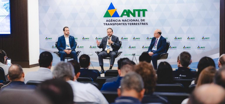 No momento, você está visualizando ANTT acelera transformação digital das rodovias e posiciona o Brasil na vanguarda da infraestrutura com o I Workshop GeoBIM