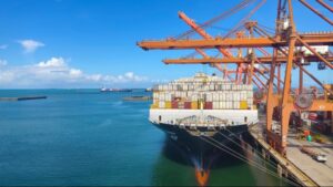 Leia mais sobre o artigo Logística e juros travam competitividade das exportações brasileiras, aponta CNI