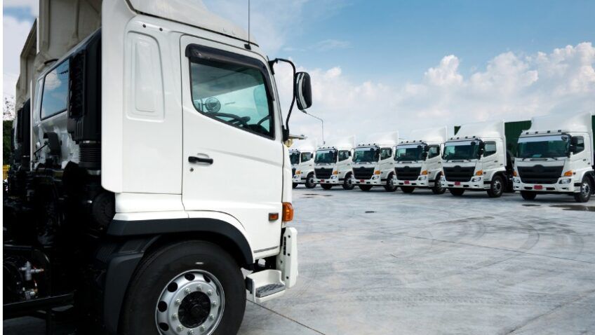 No momento, você está visualizando Venda de caminhões usados cresce 27,7% em 2025 e atinge 444,8 mil unidades