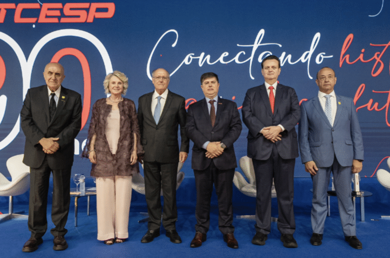 Leia mais sobre o artigo Na celebração dos 90 anos do Setcesp, presidente do Sistema Transporte defende endurecimento contra o roubo de cargas