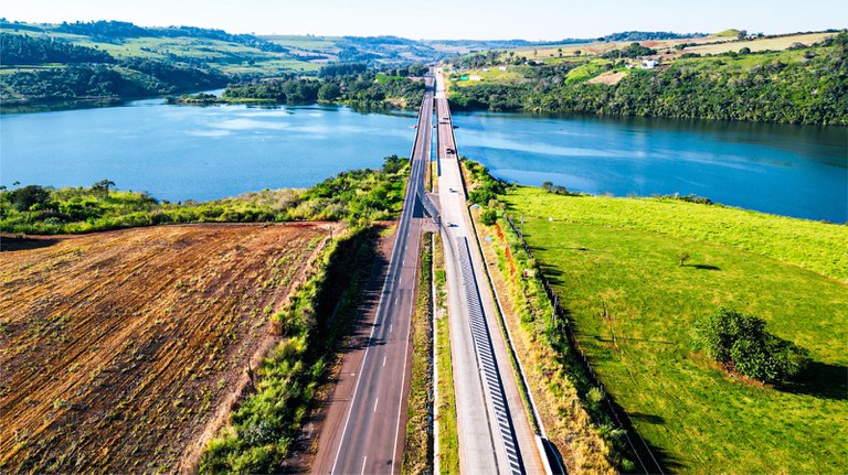 Leia mais sobre o artigo Otimizações da Régis Bittencourt e da Via Brasil fortalecem investimentos em corredores logísticos estratégicos