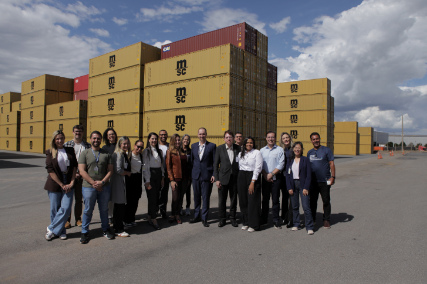 No momento, você está visualizando Logística em destaque: CNT marca presença em visita técnica a porto seco