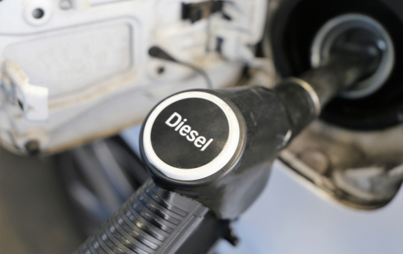 No momento, você está visualizando Vendas de diesel e gasolina atingiram recordes em 2025, aponta ANP