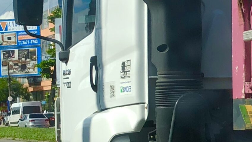 No momento, você está visualizando BNDES aprova R$ 1,3 bilhão para renovação da frota de caminhões em um mês