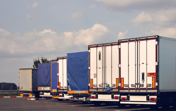 No momento, você está visualizando Venda de caminhões usados avança 8,2% em cenário de crédito caro