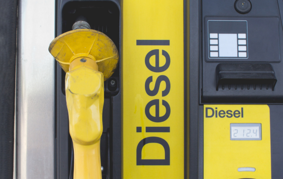 No momento, você está visualizando Governo afirma que abastecimento de diesel está garantido até abril