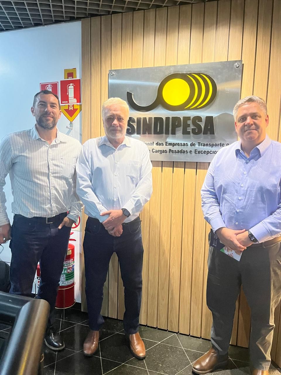 No momento, você está visualizando SINDIPESA recebe representantes da Dealers Club para agenda institucional em São Paulo