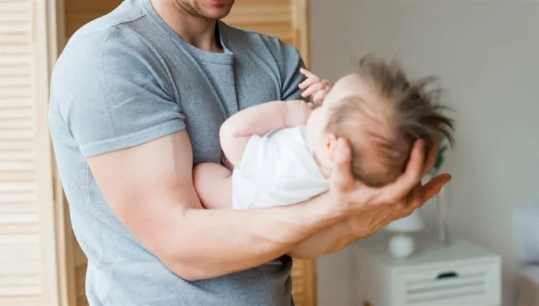 Leia mais sobre o artigo Projeto que aumenta gradualmente licença-paternidade aguarda sanção