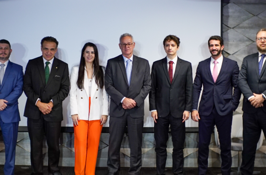No momento, você está visualizando Mudanças na jornada de trabalho precisam considerar realidade operacional do transporte, afirma CNT