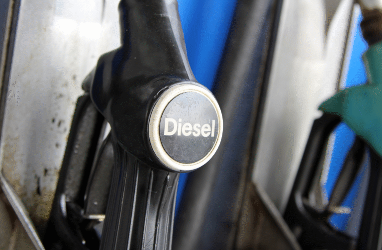 Leia mais sobre o artigo Fazenda cogita manter subsídio ao diesel mesmo sem adesão total dos estados