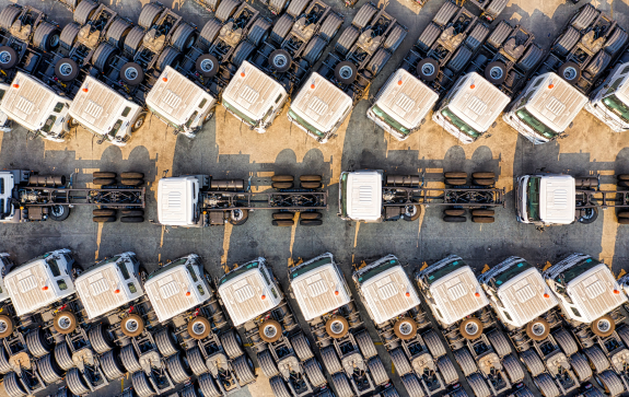 No momento, você está visualizando Setor de caminhões atravessa primeiro bimestre pressionado por juros, guerra e dólar