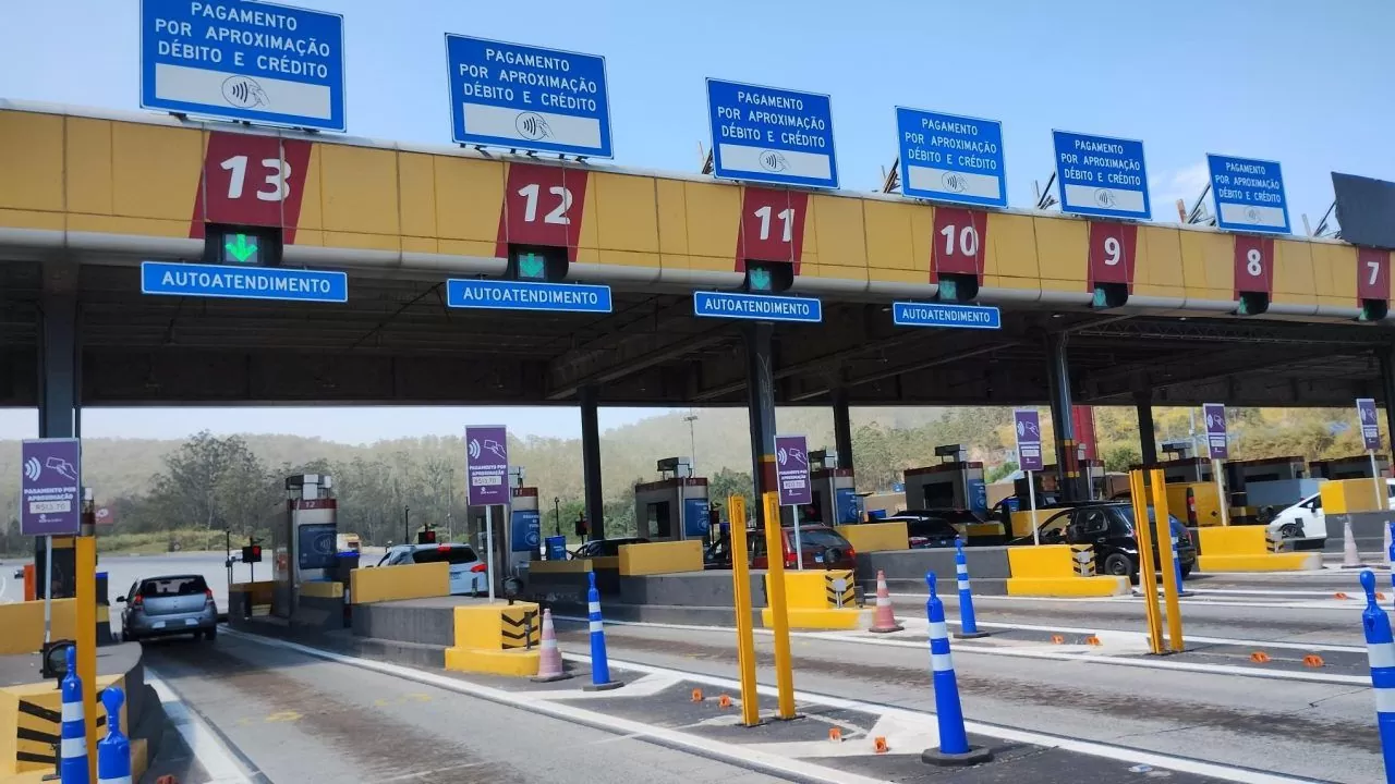 No momento, você está visualizando Fluxo de caminhões se sobressai nas rodovias pedagiadas