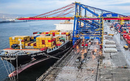 No momento, você está visualizando Gargalos em Santos expõem limite da logística portuária no Brasil