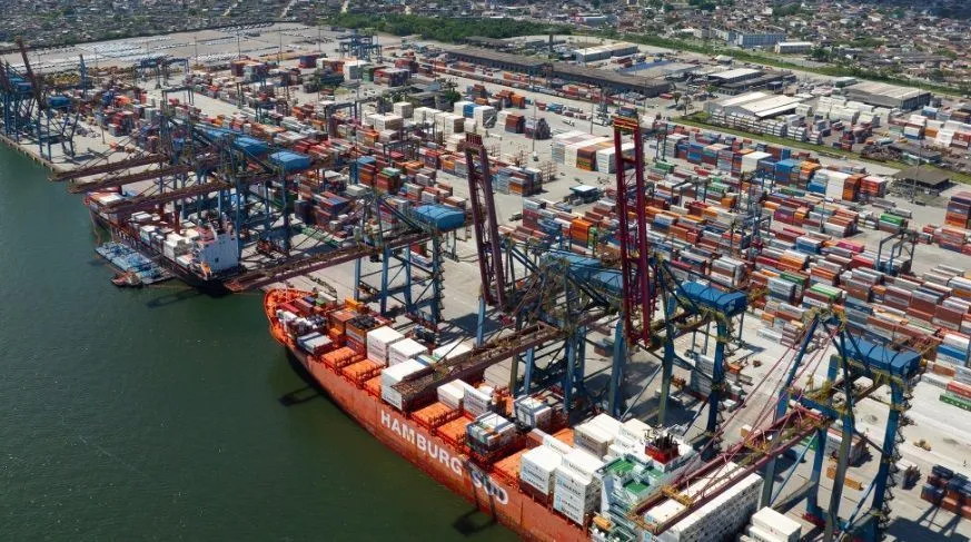 No momento, você está visualizando Governo recua de novo texto e aguarda parecer do marco dos portos