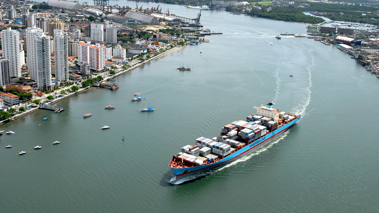 No momento, você está visualizando Porto de Santos aposta em obras e gestão para cortar custo logístico