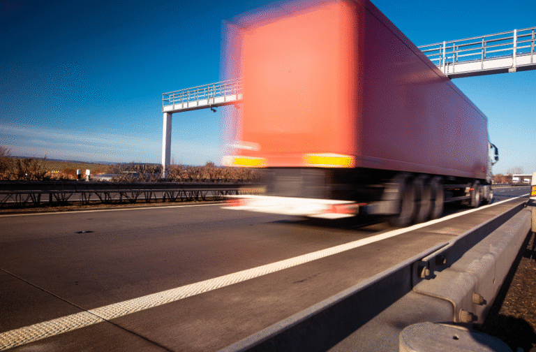 Leia mais sobre o artigo Fim da 6×1 exigirá reorganização do setor de transportes no Brasil