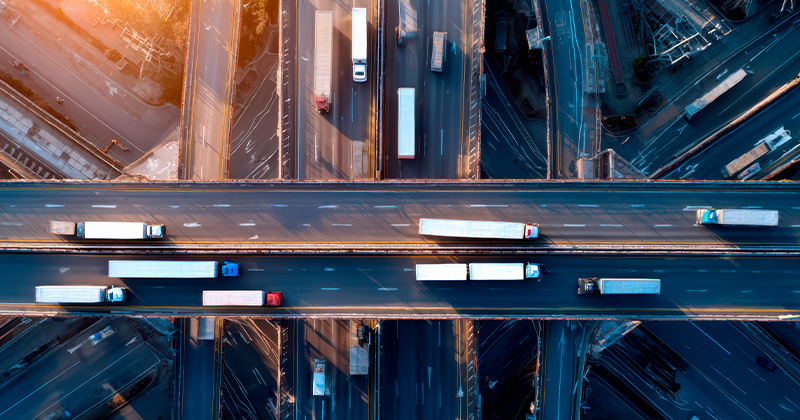 No momento, você está visualizando Transporte rodoviário de cargas no Brasil: O retrato da grandeza fragmentada de um setor