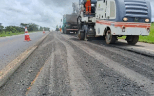Leia mais sobre o artigo Motoristas devem redobrar atenção com interdições e pare e siga em cinco rodovias do Triângulo Mineiro