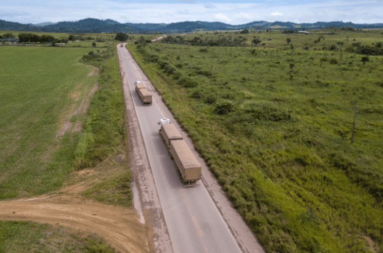 Leia mais sobre o artigo Nova lei do frete entra em vigor e atualiza regras para o transporte rodoviário