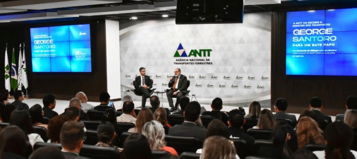 No momento, você está visualizando Em visita à ANTT, ministro dos Transportes, George Santoro, destaca parceria e projeta nova etapa da infraestrutura de transportes
