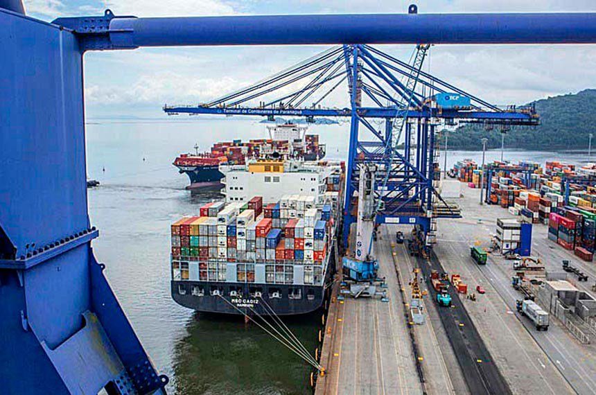 No momento, você está visualizando MP prorroga suspensão de tributos para exportadores afetados por tarifas dos EUA