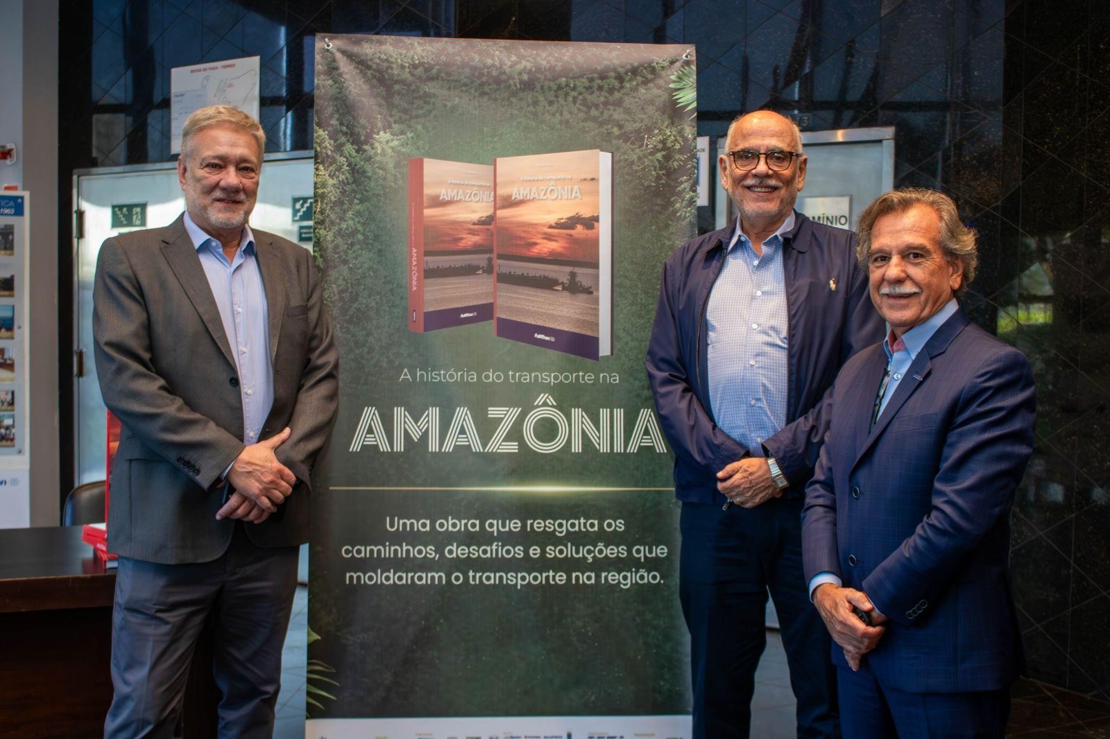 No momento, você está visualizando SINDIPESA prestigia FuMtran e participa de lançamento nacional do livro “A História do Transporte da Amazônia”