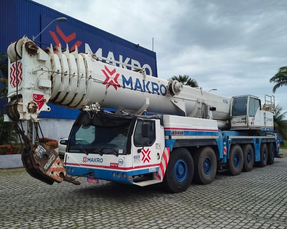 No momento, você está visualizando À VENDA: GUINDASTE TELESCÓPICO LIEBHERR LTM 1250-6.1